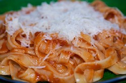 pasta s tomatnim sousom_resize.jpg